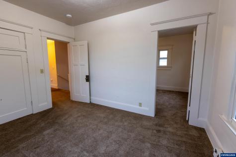 2306 3rd Street Tillamook OR 97141
