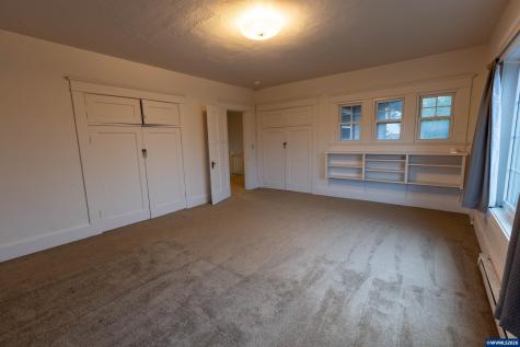 2306 3rd Street Tillamook OR 97141