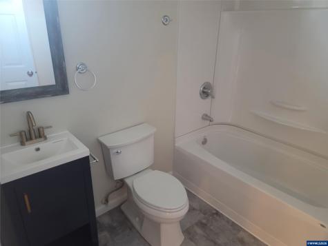 2306 3rd Street Tillamook OR 97141
