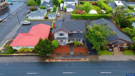 2306 3rd Street Tillamook OR 97141