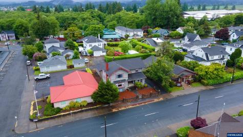 2306 3rd Street Tillamook OR 97141