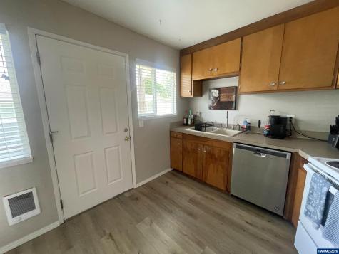 271 E Clay Street Monmouth OR 97361