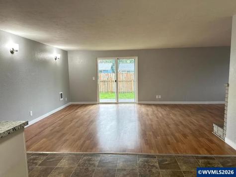 1810-1812 Wilding Place Stayton OR 97383