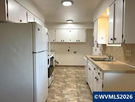 1760 (-1780) Hines Street SE Salem OR 97301