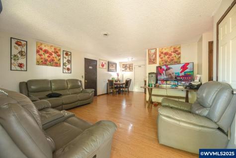 2000 SE Thurston (& 2006) Street Albany OR 97322