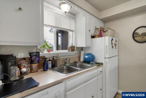 3426 Marion (1,2,3) Street SE Albany OR 97322