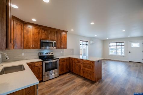 1026-1028 6th Avenue SE Albany OR 97321