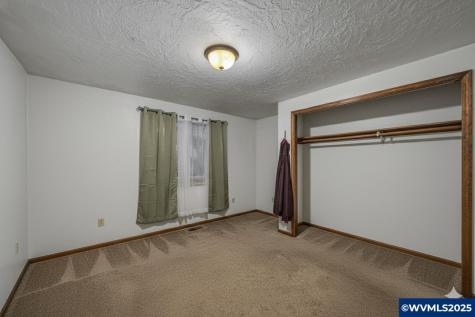 2486-2488 Wintergreen Avenue NW Salem OR 97304