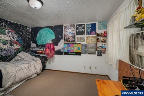 2486-2488 Wintergreen Avenue NW Salem OR 97304