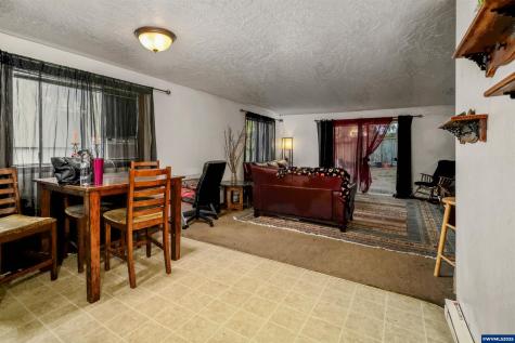 2486-2488 Wintergreen Avenue NW Salem OR 97304