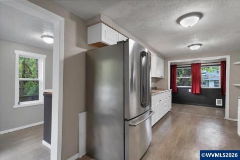 162 Ecols Street N Monmouth OR 97361