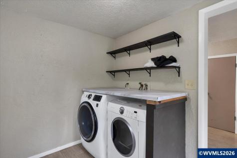 162 Ecols Street N Monmouth OR 97361