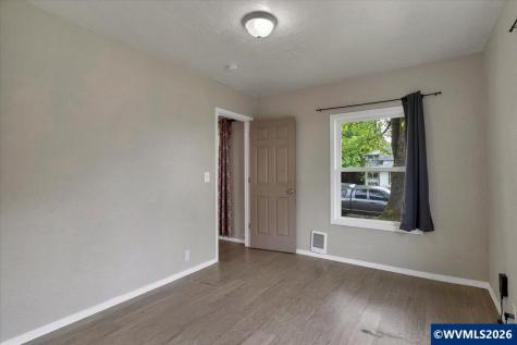 162 Ecols Street N Monmouth OR 97361