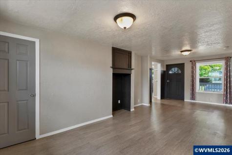 162 Ecols Street N Monmouth OR 97361