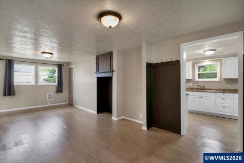 162 Ecols Street N Monmouth OR 97361