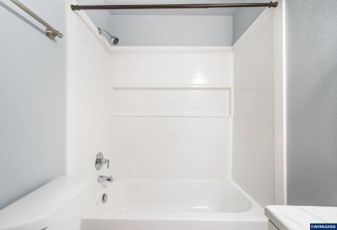 415 (#1-2) S 11th Street Independence OR 97351