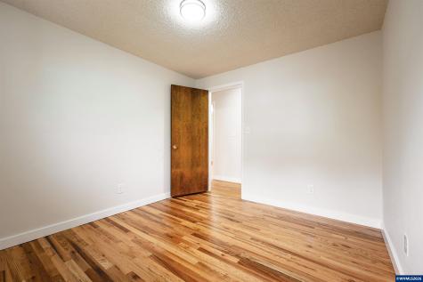 1210 Riverbend Road NW Salem OR 97304