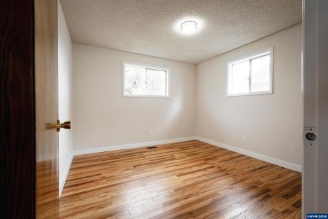 1210 Riverbend Road NW Salem OR 97304
