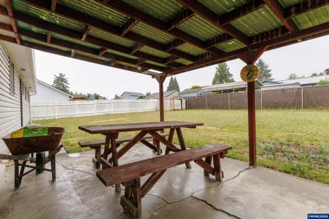1210 Riverbend Road NW Salem OR 97304