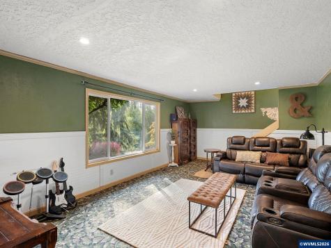 1350 119th Avenue SE Salem OR 97317