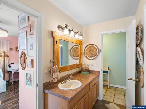 1350 119th Avenue SE Salem OR 97317