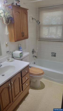 16765 NE Kings Grade Newberg OR 97132
