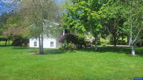 16765 NE Kings Grade Newberg OR 97132
