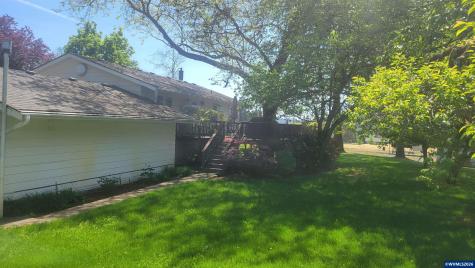 16765 NE Kings Grade Newberg OR 97132
