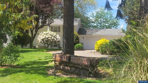 16765 NE Kings Grade Newberg OR 97132