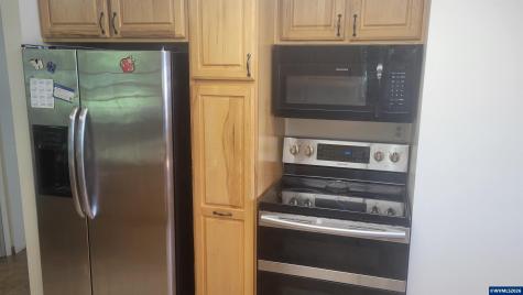 16765 NE Kings Grade Newberg OR 97132