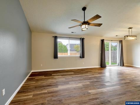 869 Meadowlark Place Molalla OR 97038