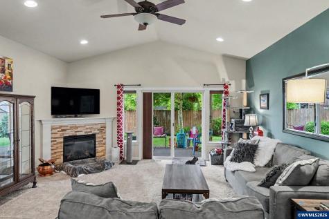 4464 Aztec Lp NE Albany OR 97321