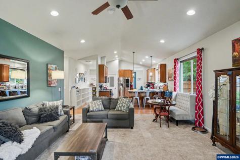 4464 Aztec Lp NE Albany OR 97321