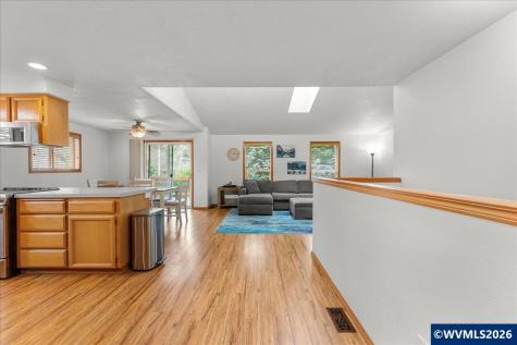 1064 Ashwood Court SE Salem OR 97302