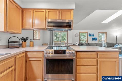 1064 Ashwood Court SE Salem OR 97302