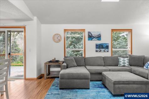 1064 Ashwood Court SE Salem OR 97302