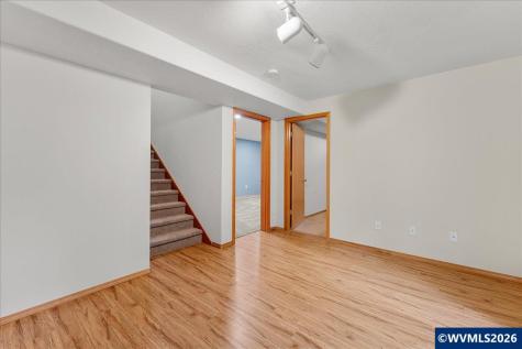 1064 Ashwood Court SE Salem OR 97302