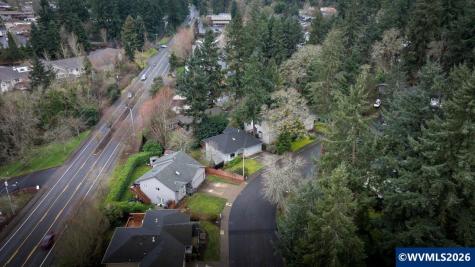 1064 Ashwood Court SE Salem OR 97302