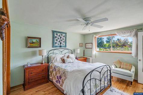 2626 NW Linnan Circle Corvallis OR 97330