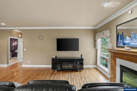 6515 Whisper Creek Lp NE Keizer OR 97303
