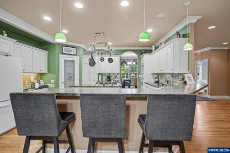 6515 Whisper Creek Lp NE Keizer OR 97303