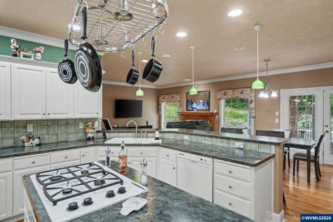 6515 Whisper Creek Lp NE Keizer OR 97303