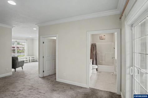 6515 Whisper Creek Lp NE Keizer OR 97303