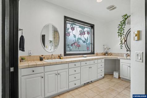 6515 Whisper Creek Lp NE Keizer OR 97303
