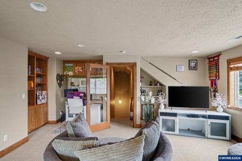 6515 Whisper Creek Lp NE Keizer OR 97303
