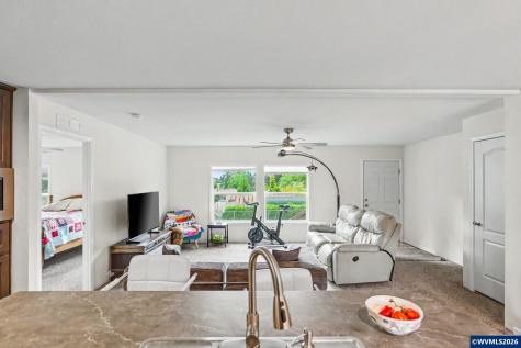 21966 Airport Road NE Aurora OR 97002