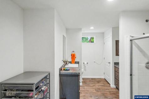 21966 Airport Road NE Aurora OR 97002