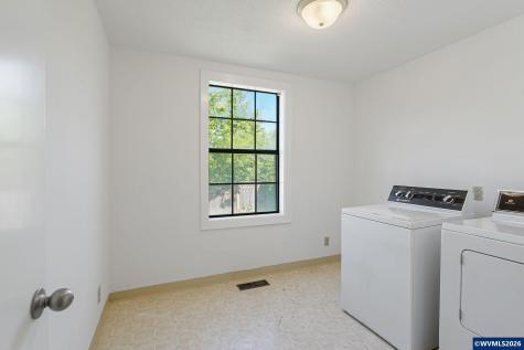 3070 Troth Court SE Salem OR 97302-3245