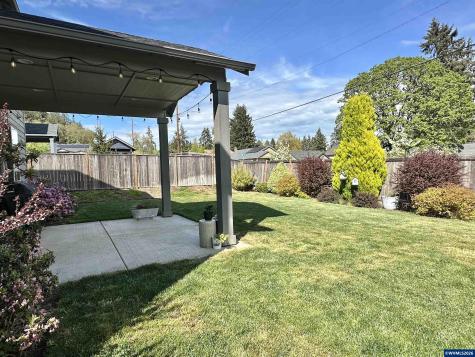 2737 NW Weather Stone Street Albany OR 97321