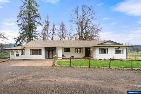 6020 Valley View Road NE Silverton OR 97381